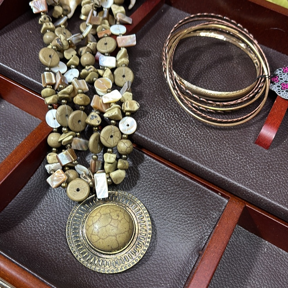 Jewelry NWOT - Picture 4 of 4